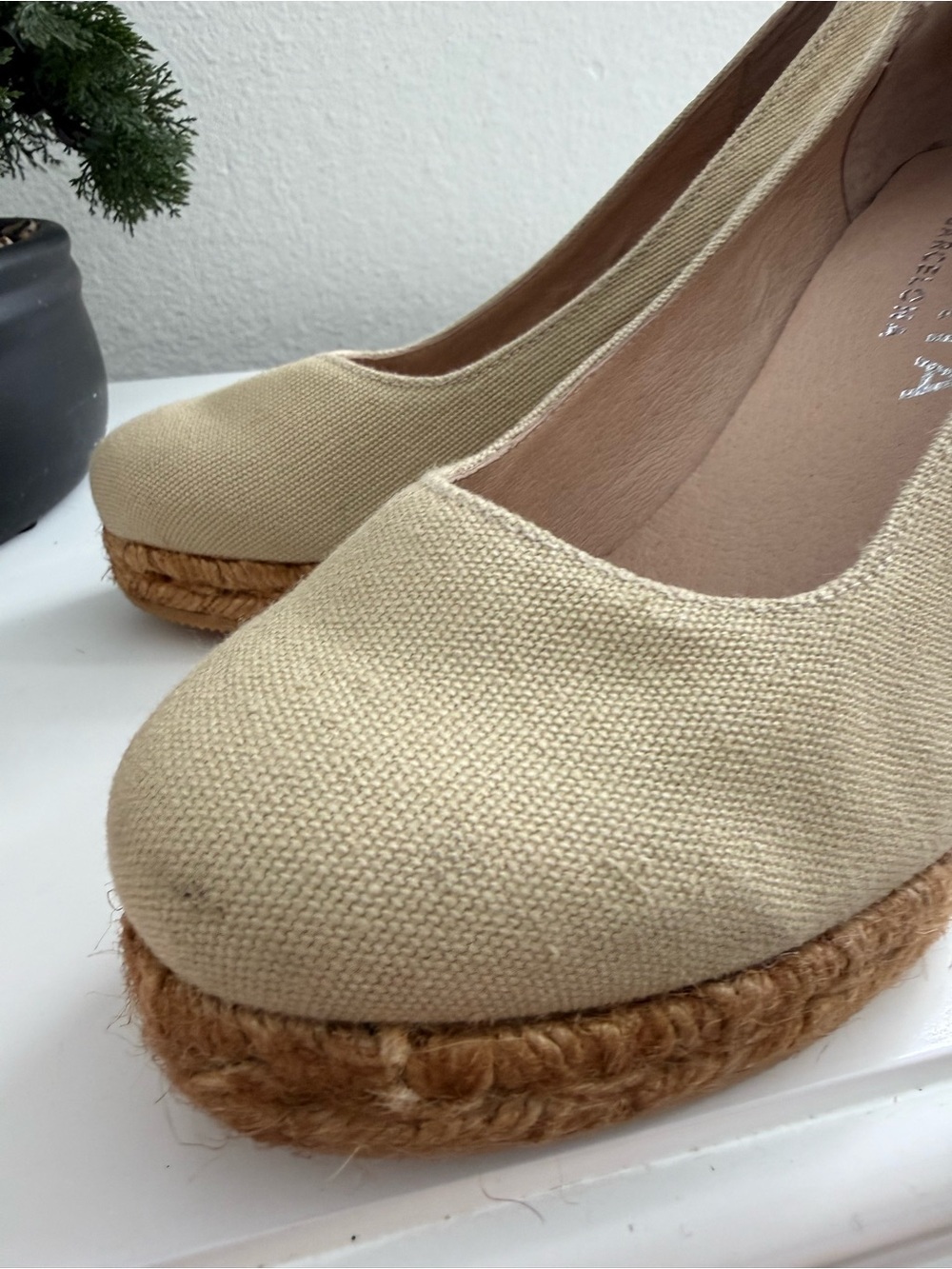 Viscata women size 7 Everyday Cream Espadrille Wedge — Women’s Slip-On Wedges - Picture 5 of 8